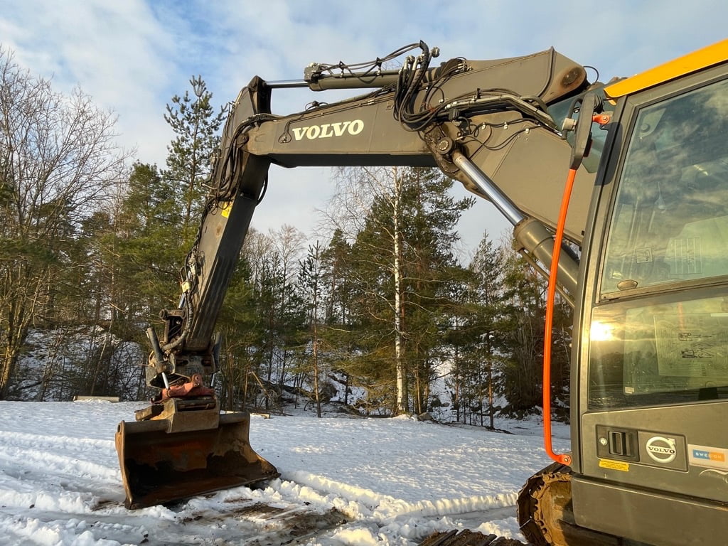 Volvo grävmaskin på auktion hos Fabeo